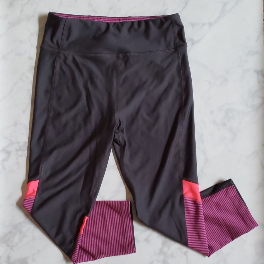 Under Armour compression crop leggings SM